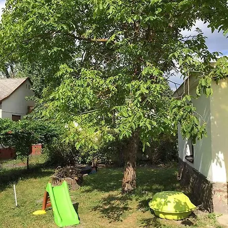 Σπίτι διακοπών In Fonyod/balaton 37968 *